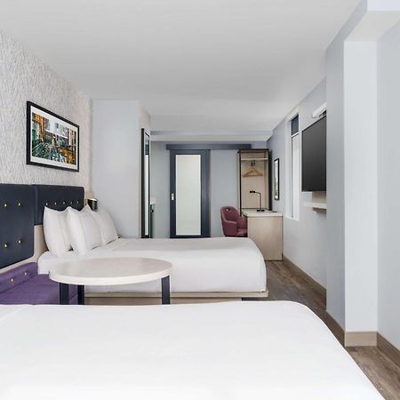 Hotel Doubletree By Hilton New York Midtown Fifth Ave Zewnętrze zdjęcie