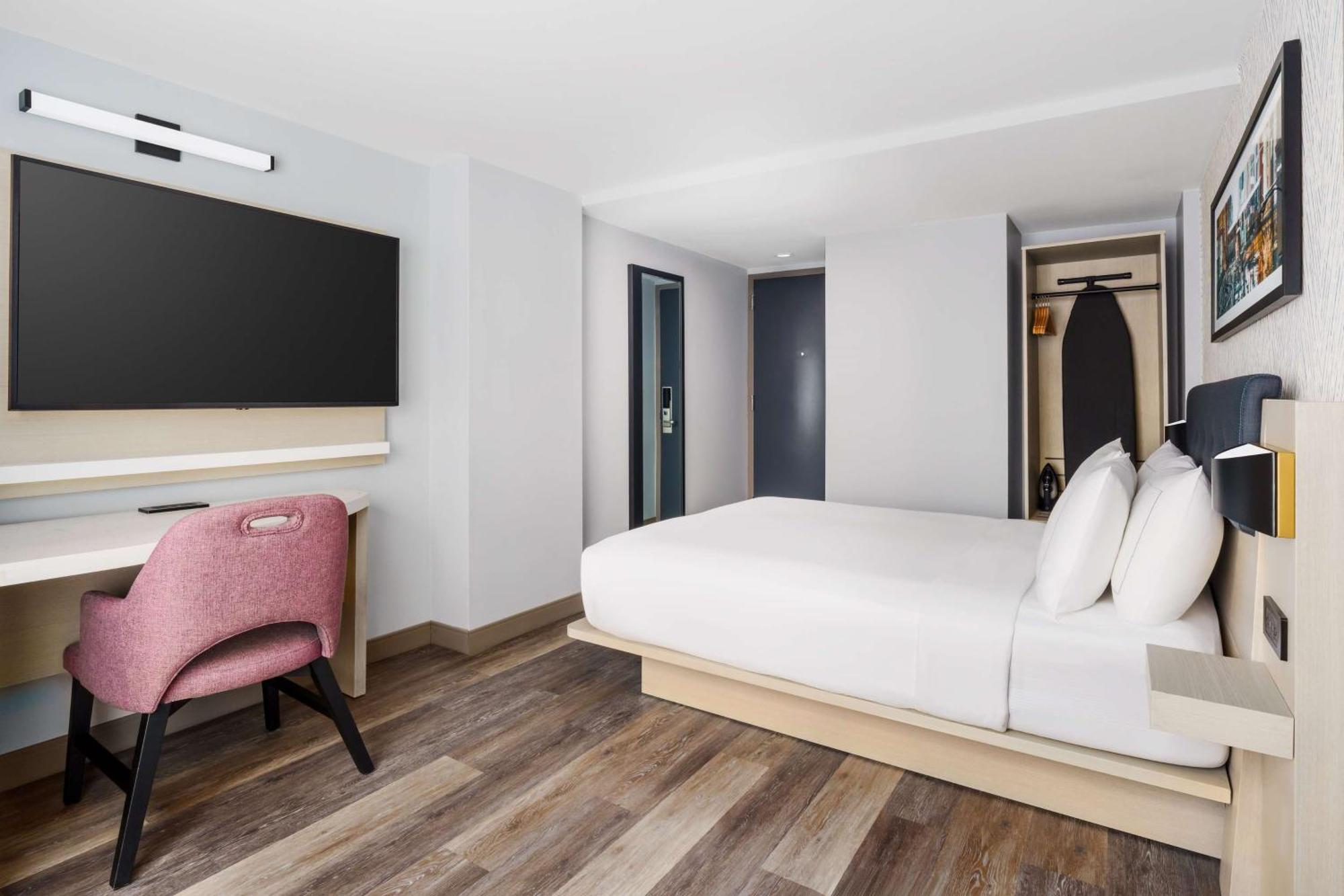 Hotel Doubletree By Hilton New York Midtown Fifth Ave Zewnętrze zdjęcie